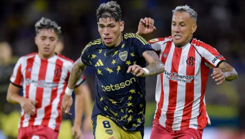 Boca enfrenta a Barracas en el postergado