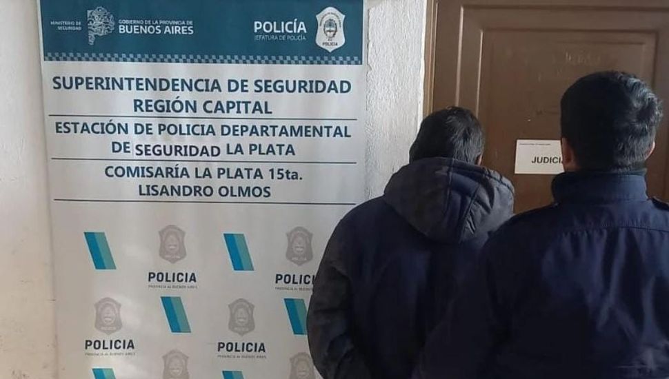 Detuvieron a un prófugo cuando intentaba votar en una escuela