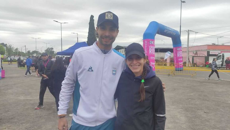 Los atletas olímpicos Federico Bruno y Daiana Ocampo se quedaron con la “Maratón Rosa”