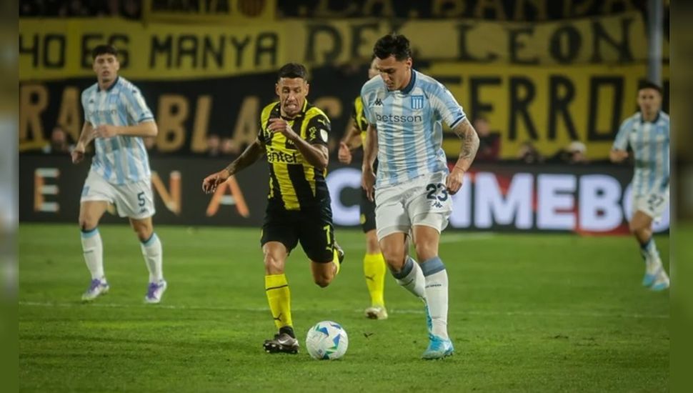 Racing perdió por la mínima con Peñarol en Montevideo