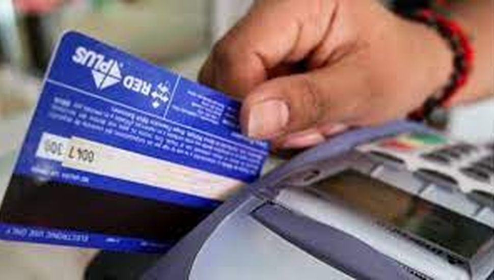 AFIP actualizó los montos de compras con tarjeta de débito