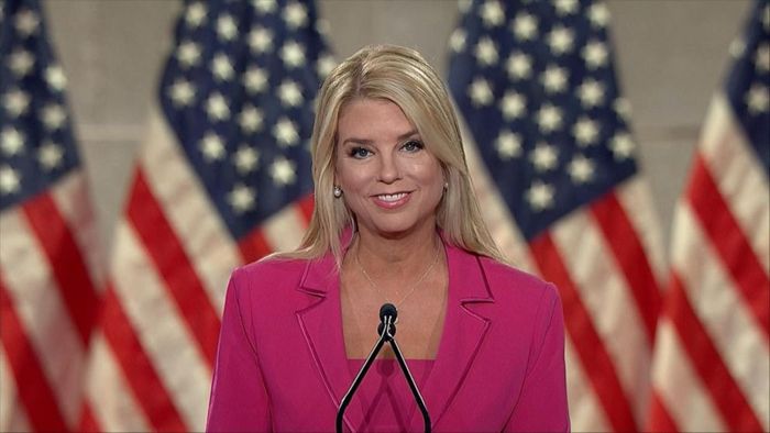 Donald Trump eligió a Pam Bondi para el cargo de fiscal general