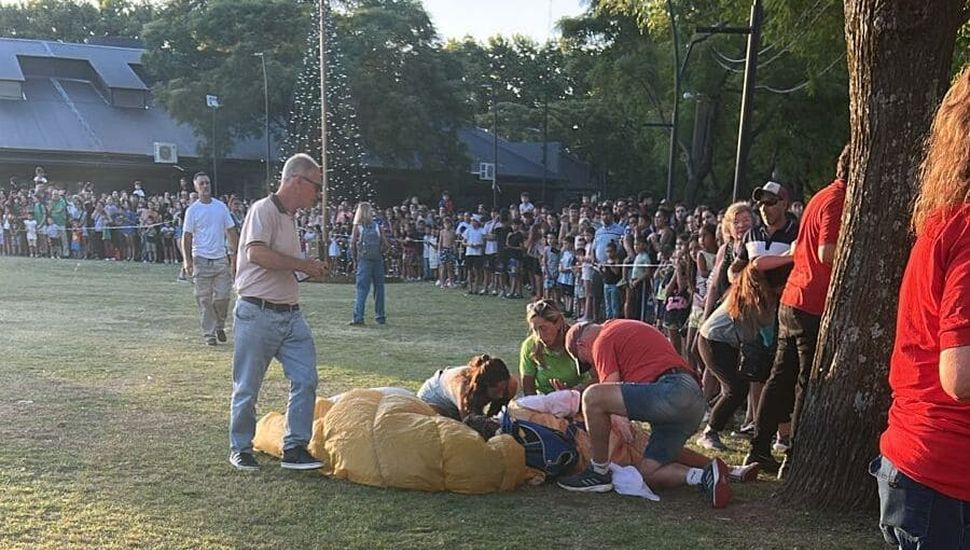 El Hospital San José dio a conocer el parte médico del paracaidista accidentado en el acto de llegada de los Reyes Magos a Pergamino
