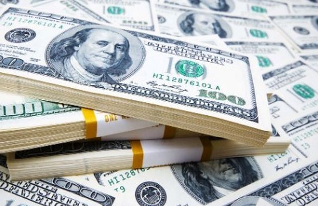 Nuevo salto del dólar blue: llegó a los $780