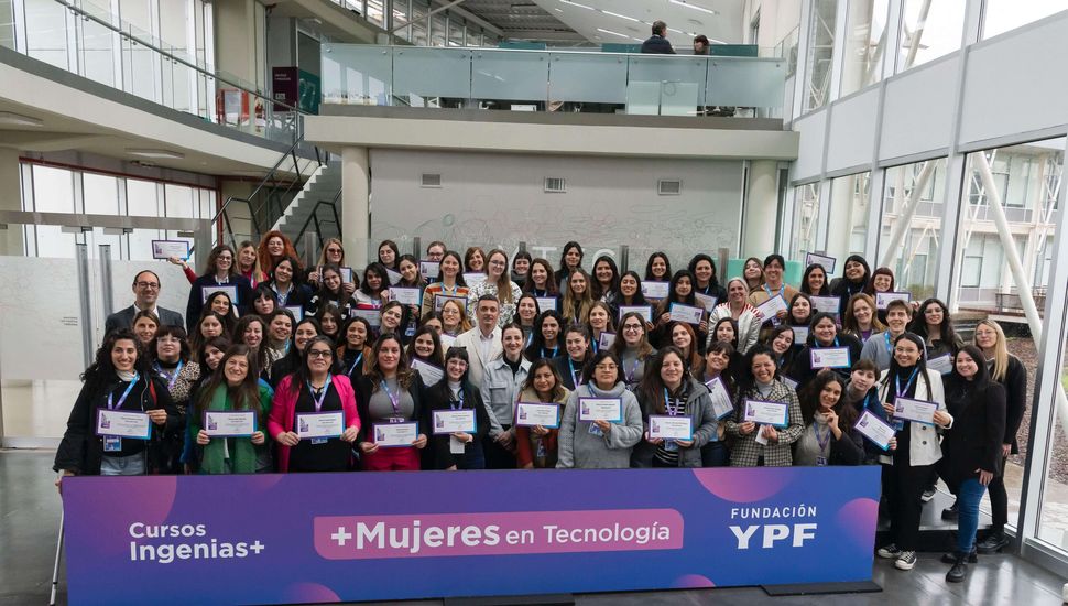 850 mujeres fueron capacitadas en programación y desarrollo web por la Fundación YPF