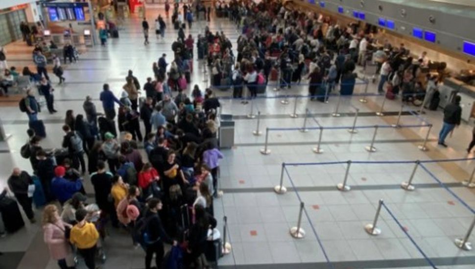 Se levantó el paro que afectaba a todos los aeropuertos