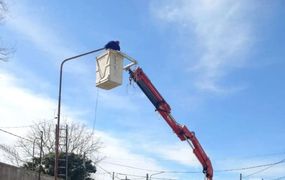 Colocan luces LED en zonas estratégicas de Guerrico