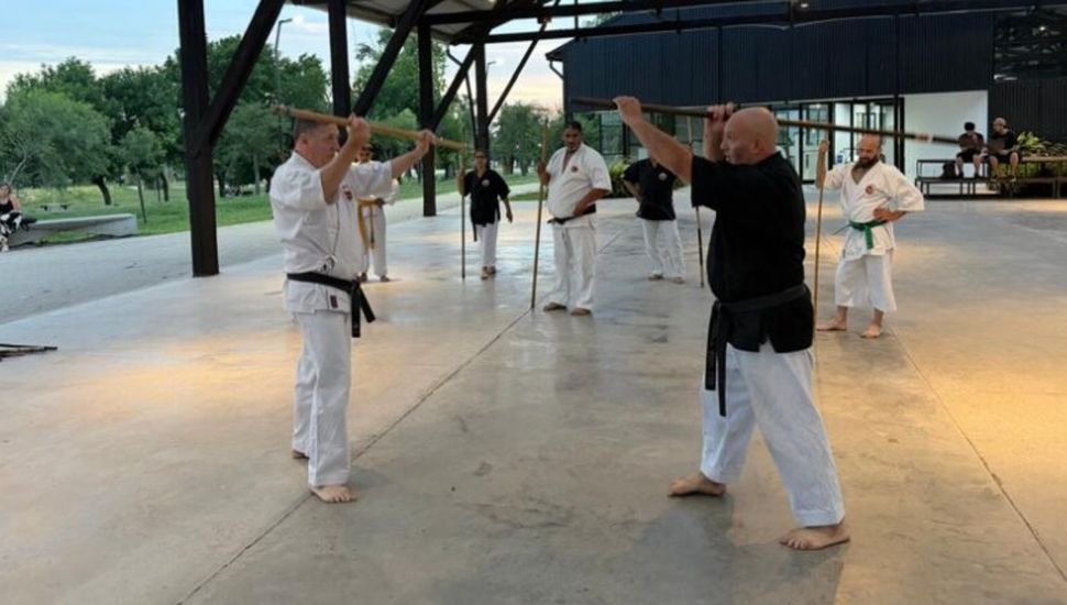 Kobudo en Pergamino: así fue el tercer taller de Bo en el Parque Belgrano