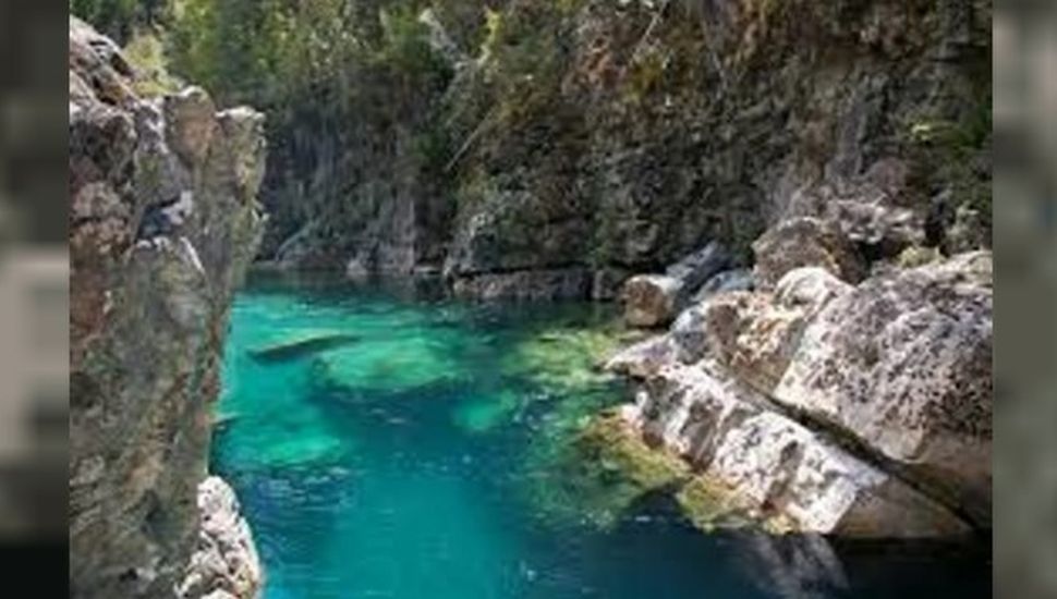 El río turquesa que es una joya oculta en la Patagonia