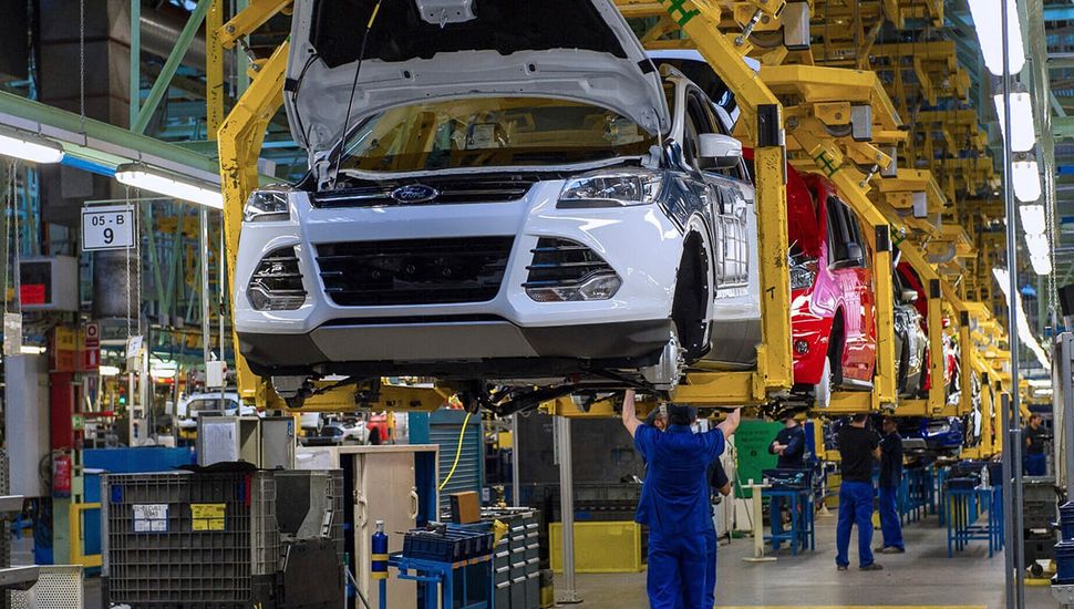 La producción automotriz cayó 40,2%