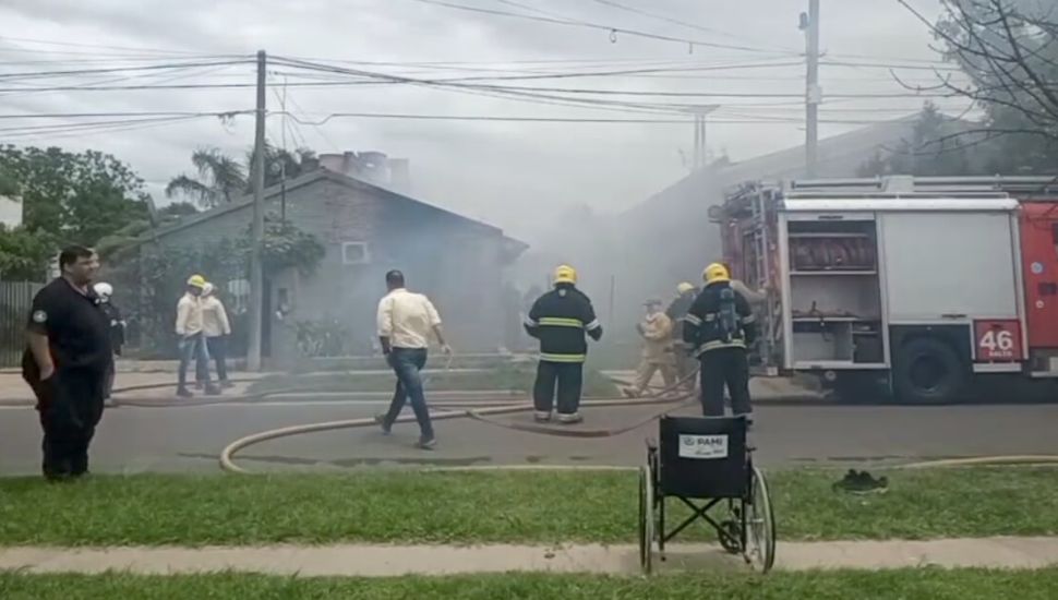 Un hombre violó una orden restricción e incendió la casa de su ex pareja