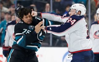 Hockey sobre hielo: nocaut de Olivier a Reaves en la NHL