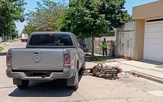 Motociclista resultó herido tras colisionar contra una camioneta
