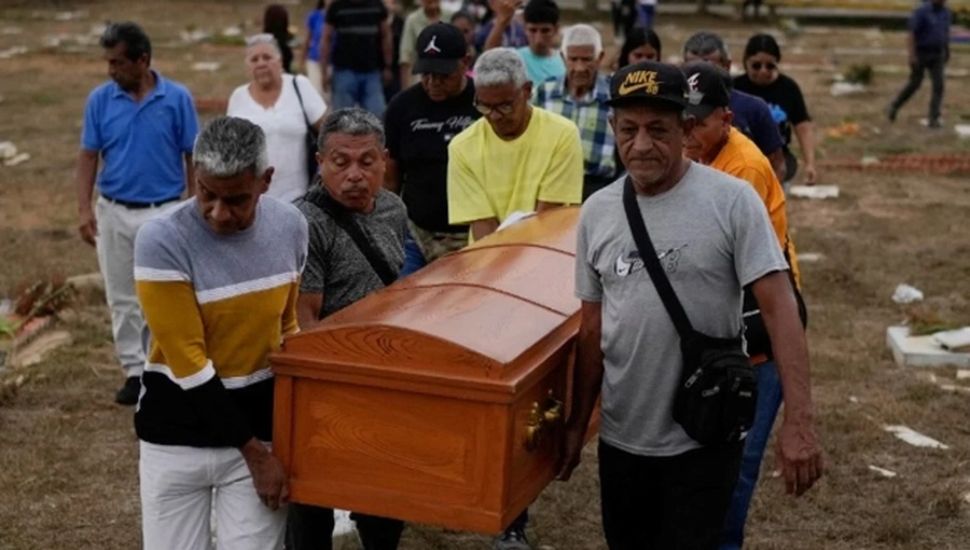 Caracas: enterraron a una de las víctimas del ataque estadounidense