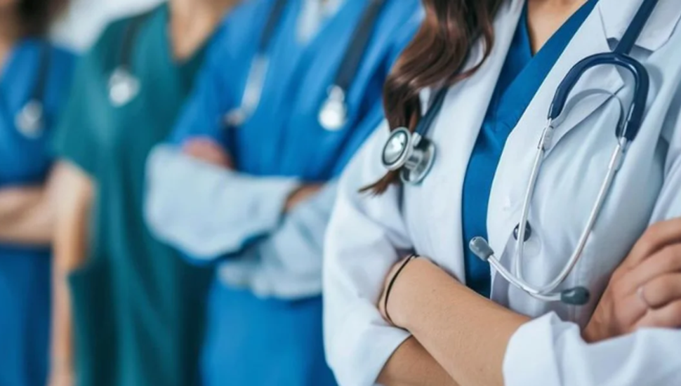 Ninguno de los 117 médicos aprobó el nuevo el examen de residencias