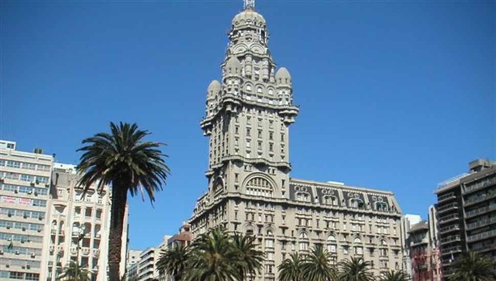 Más de 6 mil argentinos pidieron la residencia fiscal en Uruguay