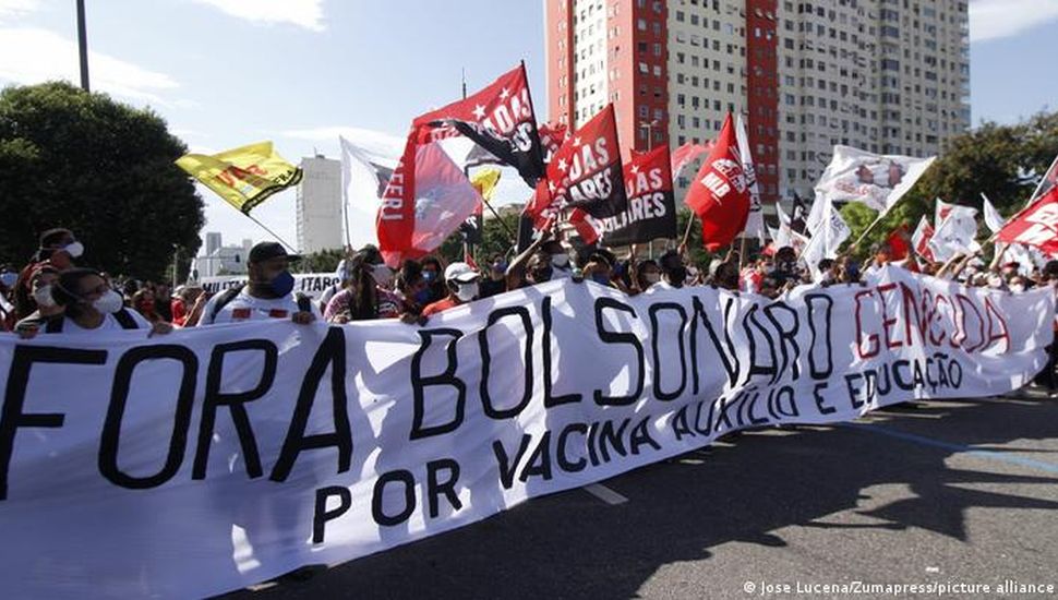 Brasil: multitudinaria marcha en repudio de Jair Bolsonaro