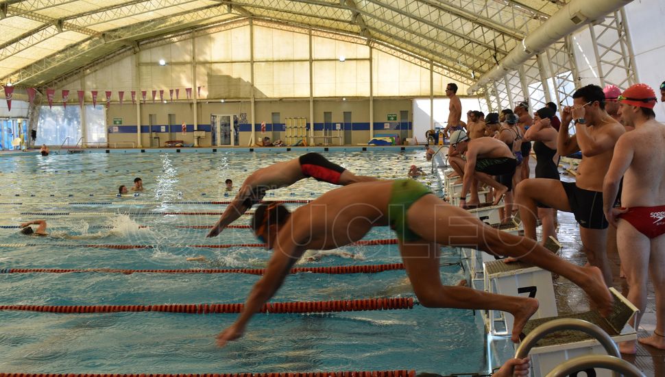 Pergamino ofrece curso de prácticas acuáticas y técnicas de nado con Pablo Pascualini