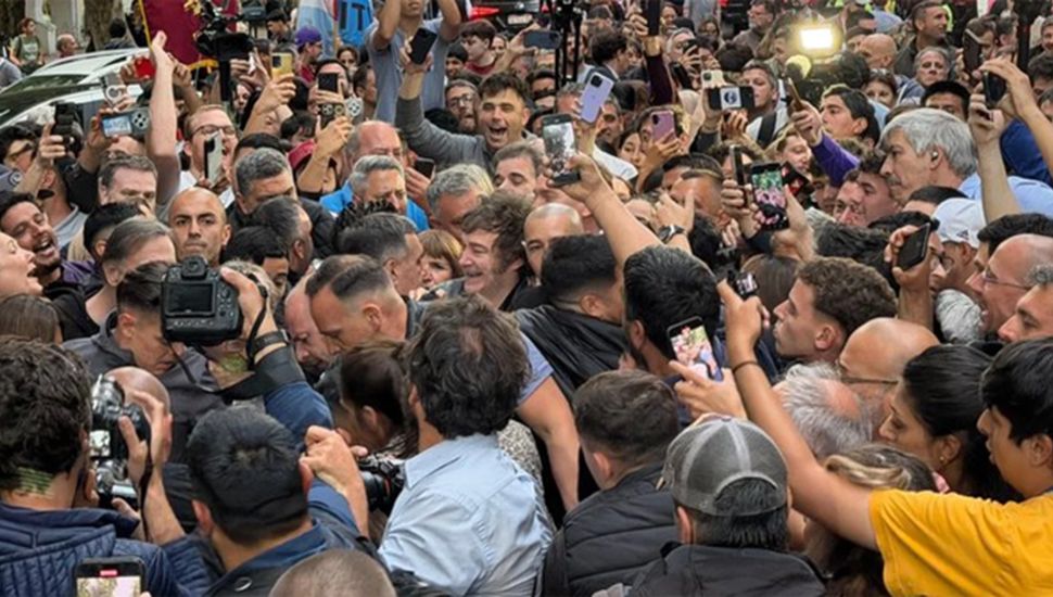 Javier Milei pidió "no ir a la barbarie de los Kirchner”