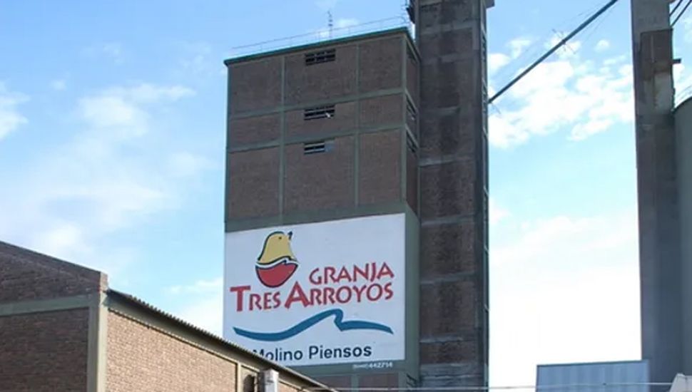 Tambalea la mayor productora de pollos del país