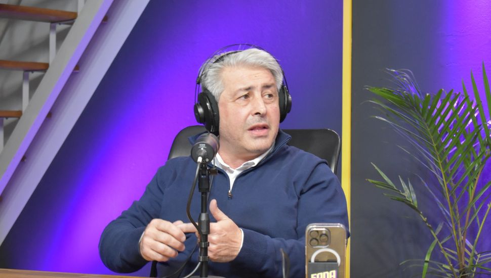 Javier Martínez apuesta a "Hechos" y refuerza la agenda local