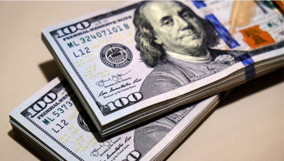 el dólar blue opera en baja, se aguardan más medidas económicas