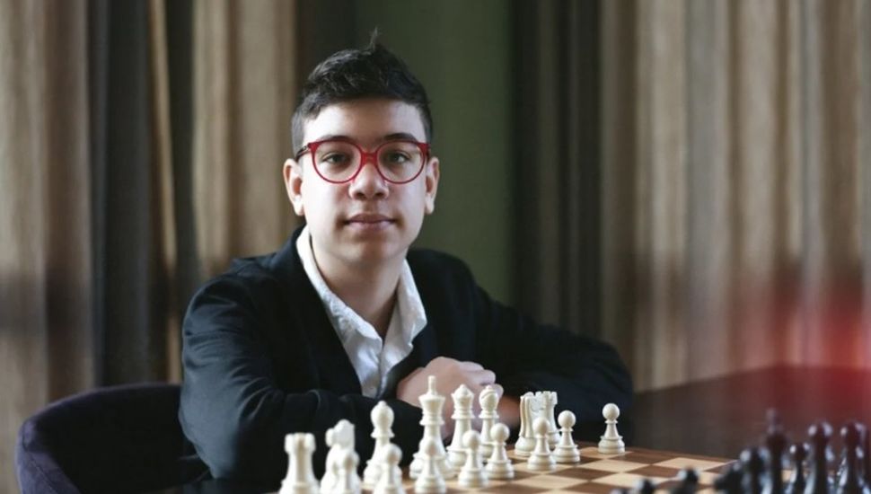 Faustino Oro brilla en Tata Steel y Kasparov lo apodó “Chessi”