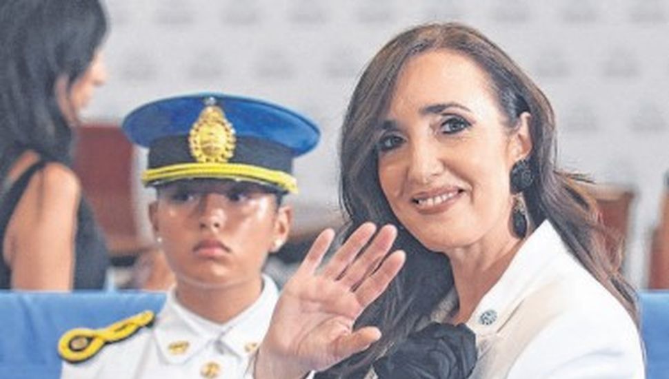 “Que ahorre en viajes”: la respuesta de la Vice a Milei