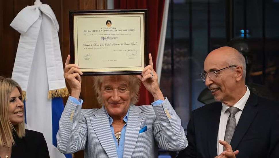 Rod Stewart fue ovacionado en la legislatura porteña