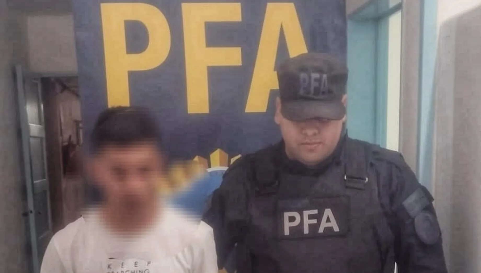 Detienen a un hombre por presunto abuso sexual a un menor