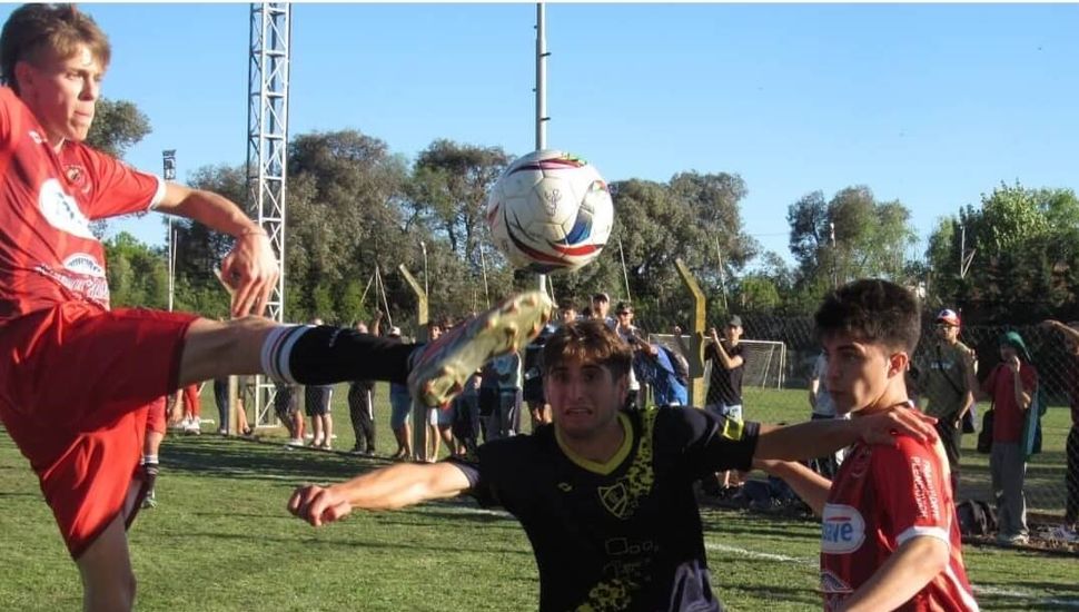 Primera B: Provincial y Sirio abren la fecha del fútbol local