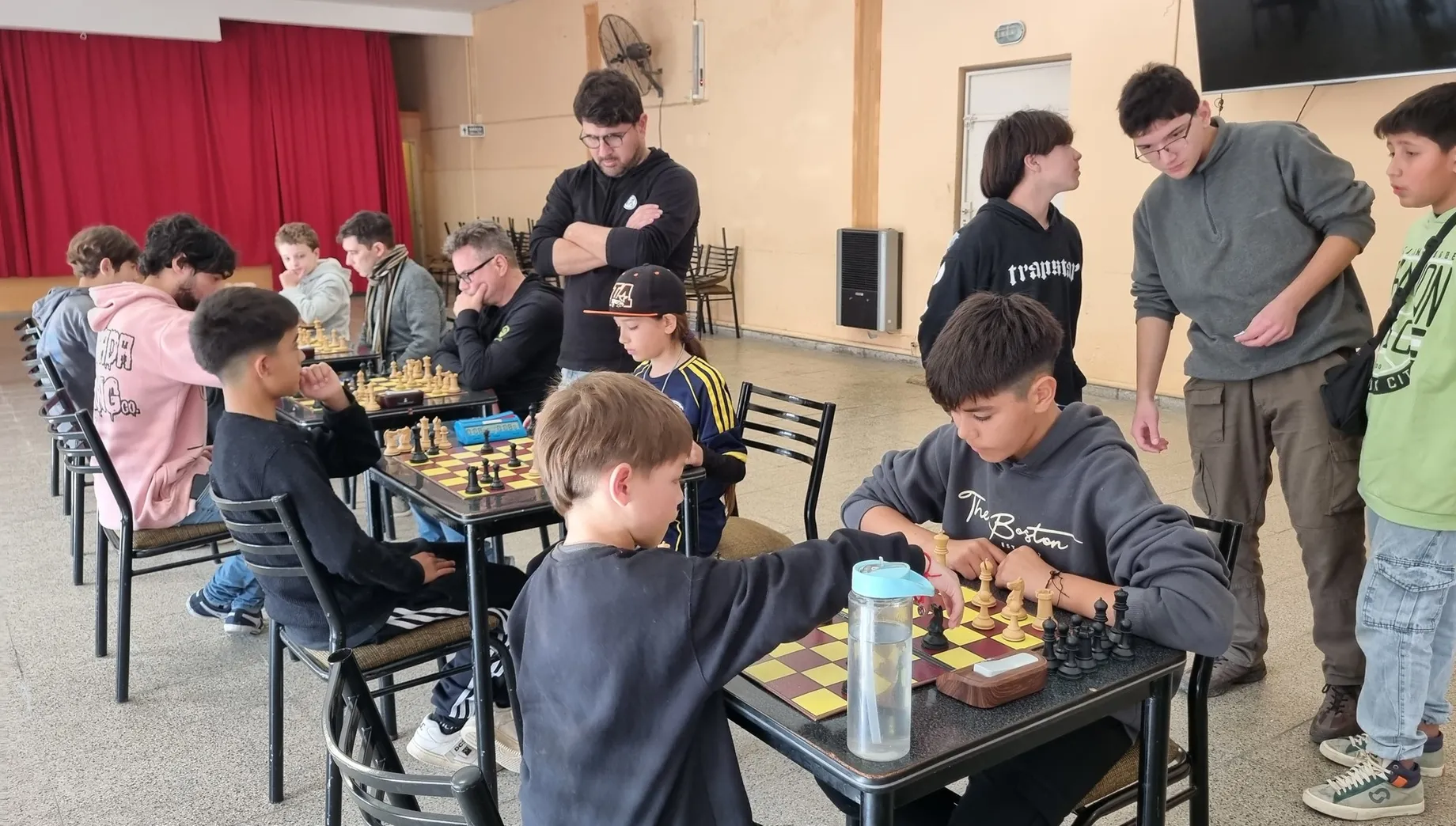 Se realizó el 2do Torneo Abierto de Ajedrez en Rojas • Diario Núcleo