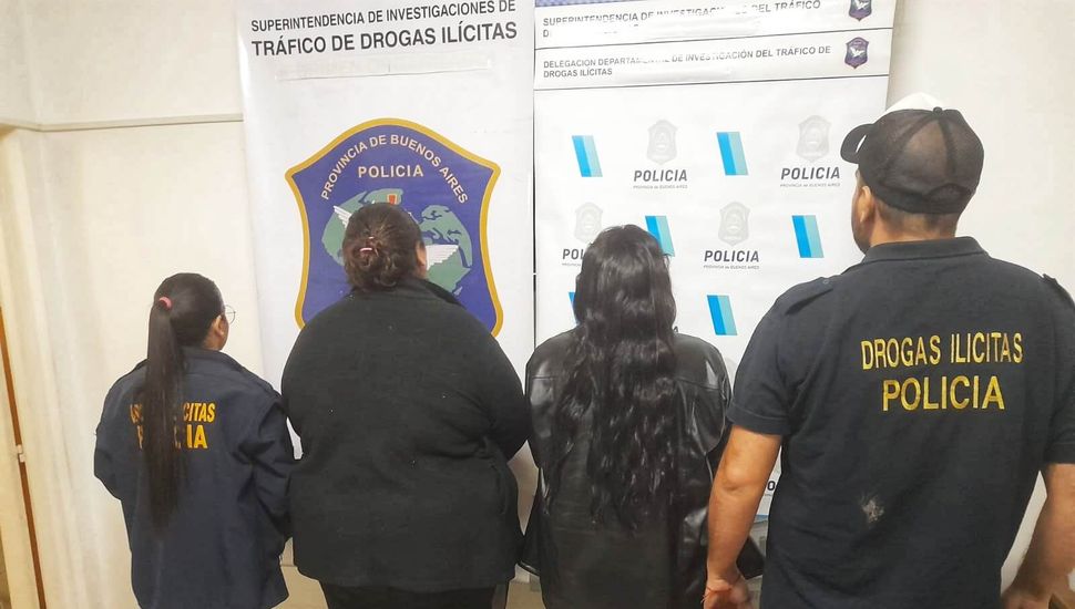 Detienen a dos mujeres acusadas de narcotráfico en el barrio Belgrano