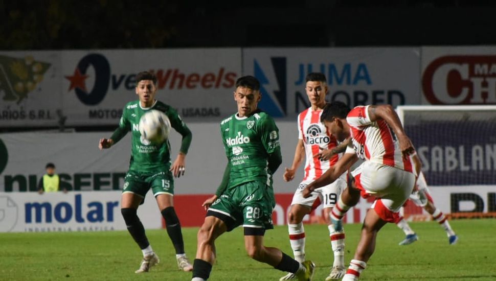 En el debut, Sarmiento cayó ante Instituto