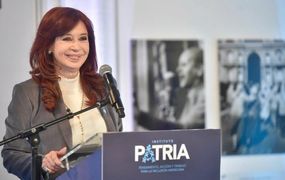 El mensaje de Cristina al peronismo: "Este panorama distópico torna imprescindible enderezar al PJ"