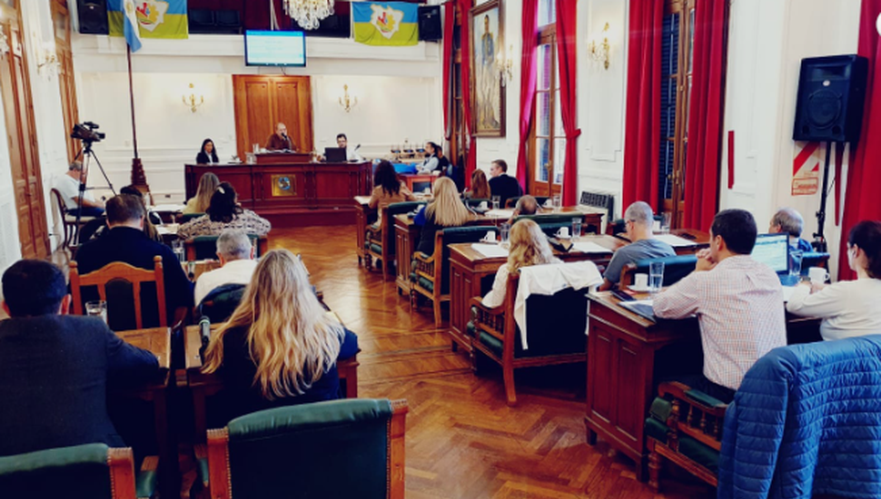 A horas del cierre de listas, los espacios políticos aceleran el armado de las nóminas