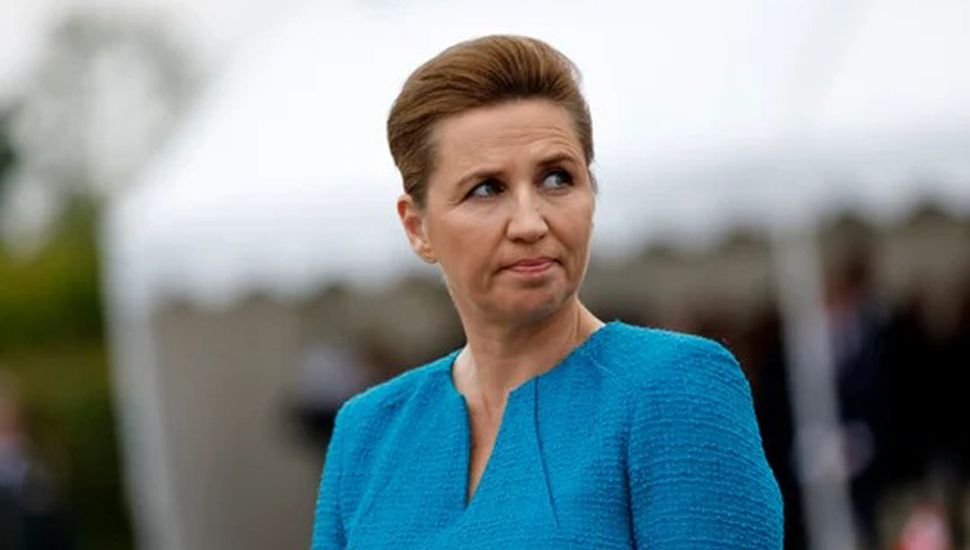 La primera ministra danesa puso el grito en el cielo por un dron que complicó el tráfico aéreo