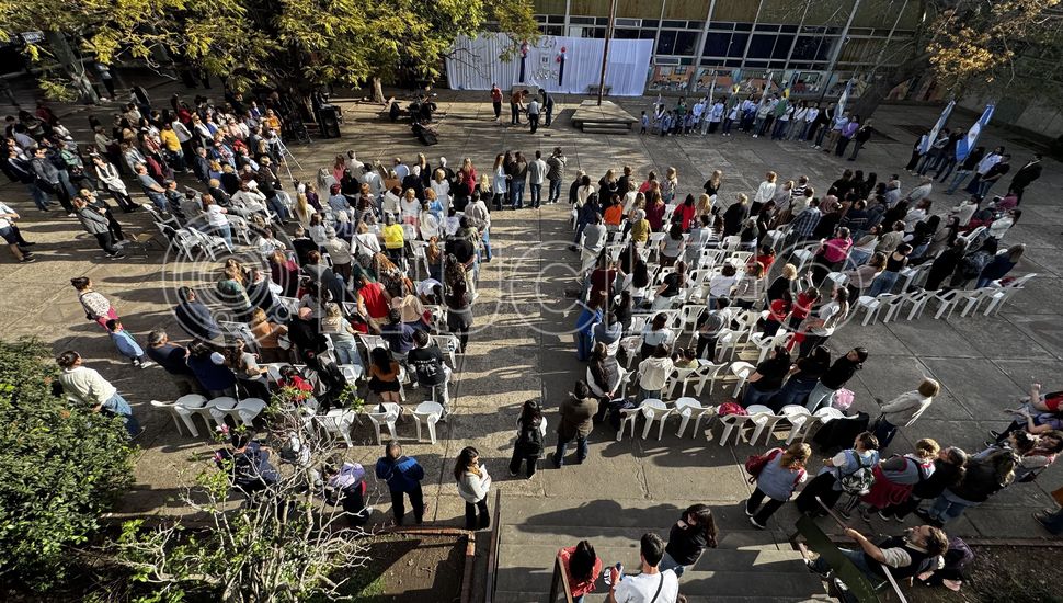 La Escuela Normal festejó sus 120 años con un emotivo acto
