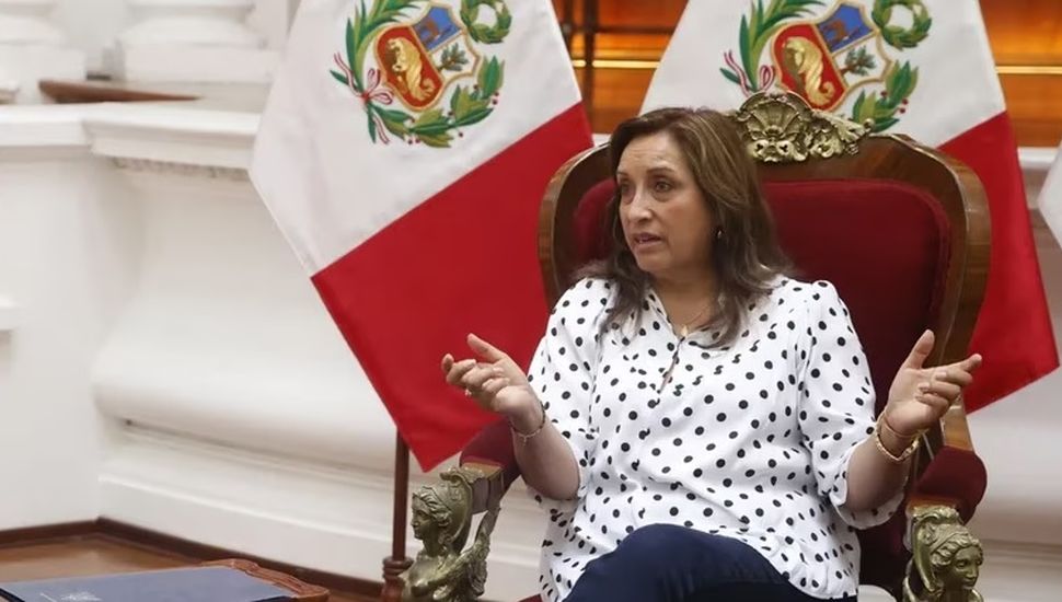 Azotada por protestas, Boluarte pide tregua nacional en un Perú