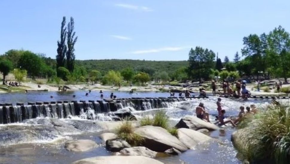 Una niña de 12 años murió cuando nadaba en un arroyo de Córdoba