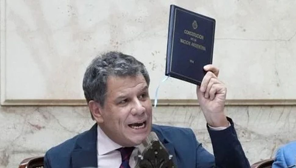 Facundo Manes denuncia “un pacto” entre el gobierno y el kirchnerismo