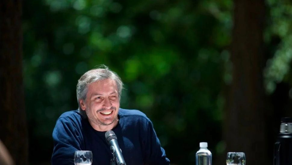 Máximo Kirchner agradeció el acompañamiento a Cristina en su internación