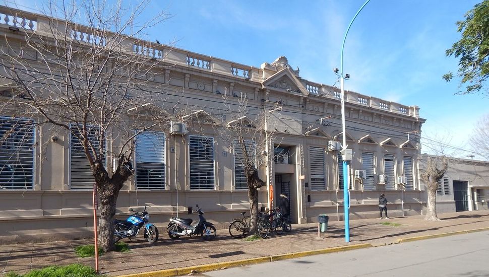 Murió un obrero tras caer al vacío en un edificio en construcción