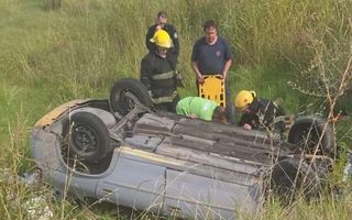 Dieron de alta al conductor que despistó y volcó esta madrugada en la Ruta 8