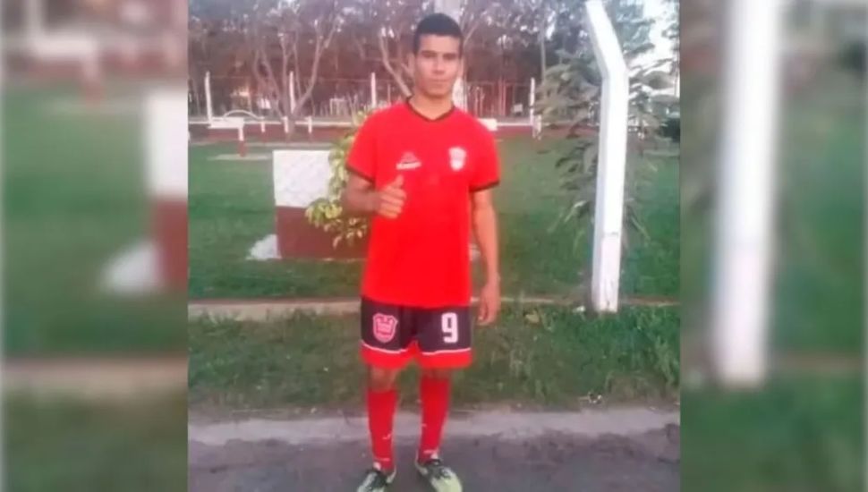 Corrientes: falleció un futbolista tras golpear su cabeza contra una pared