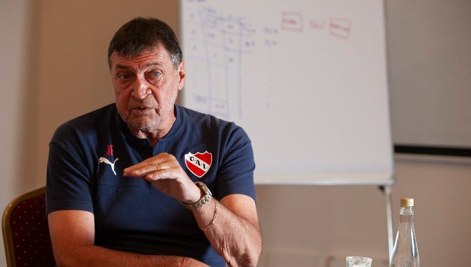 Julio Falcioni dejaría Independiente