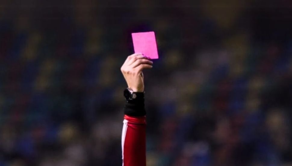 Implementan la tarjeta rosa en la Copa América