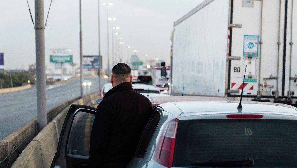 Fracaso en la reunión y los transportistas seguirán con los bloqueos