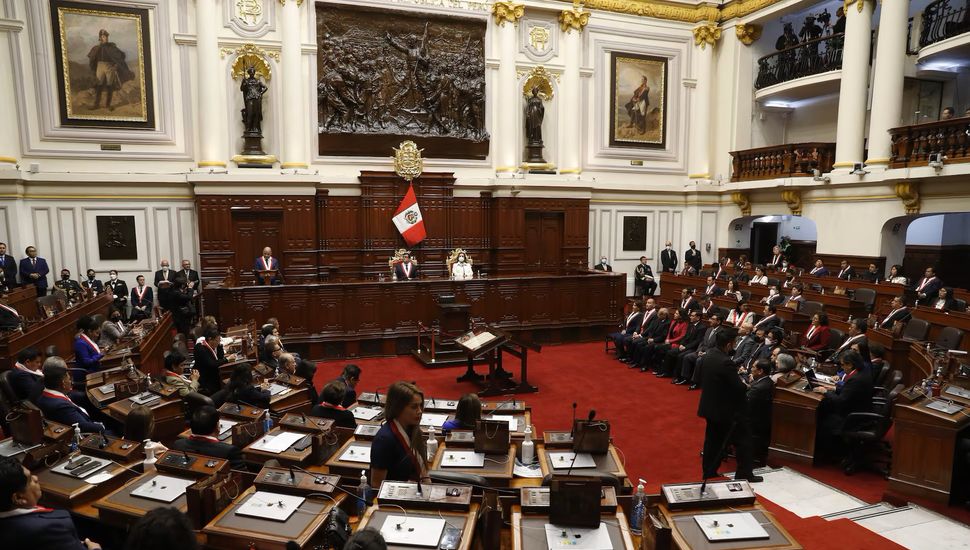 Congreso de Perú: un red de favores sexuales sacude al país