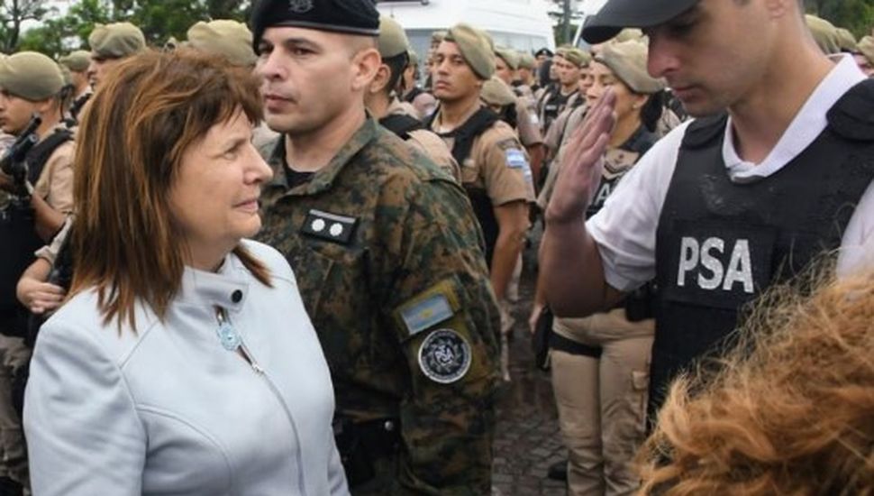 Piden actuación militar por la crisis en Rosario